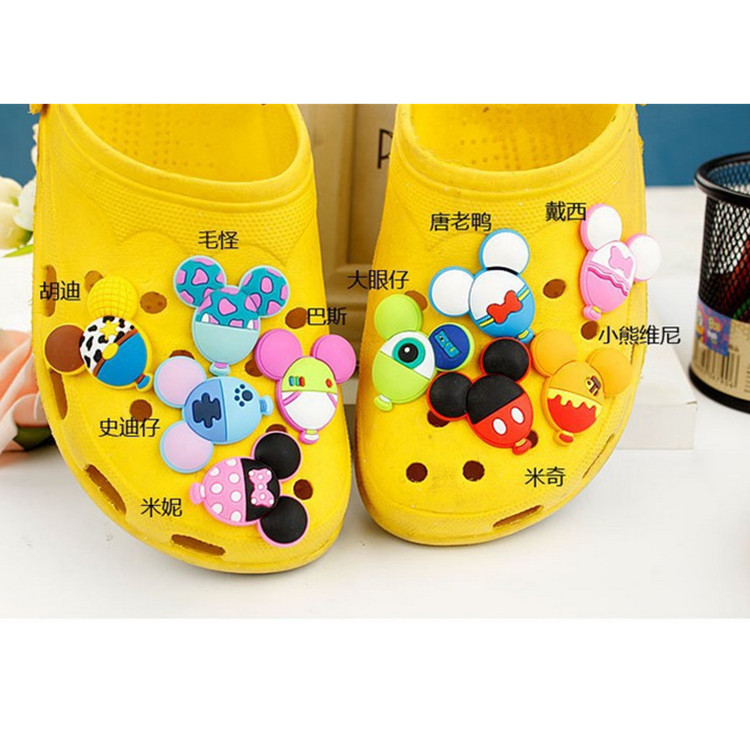 日单PVC环保软胶滴塑小兔子鞋花鞋扣沙滩鞋洞洞鞋花园鞋卡通配饰|ru