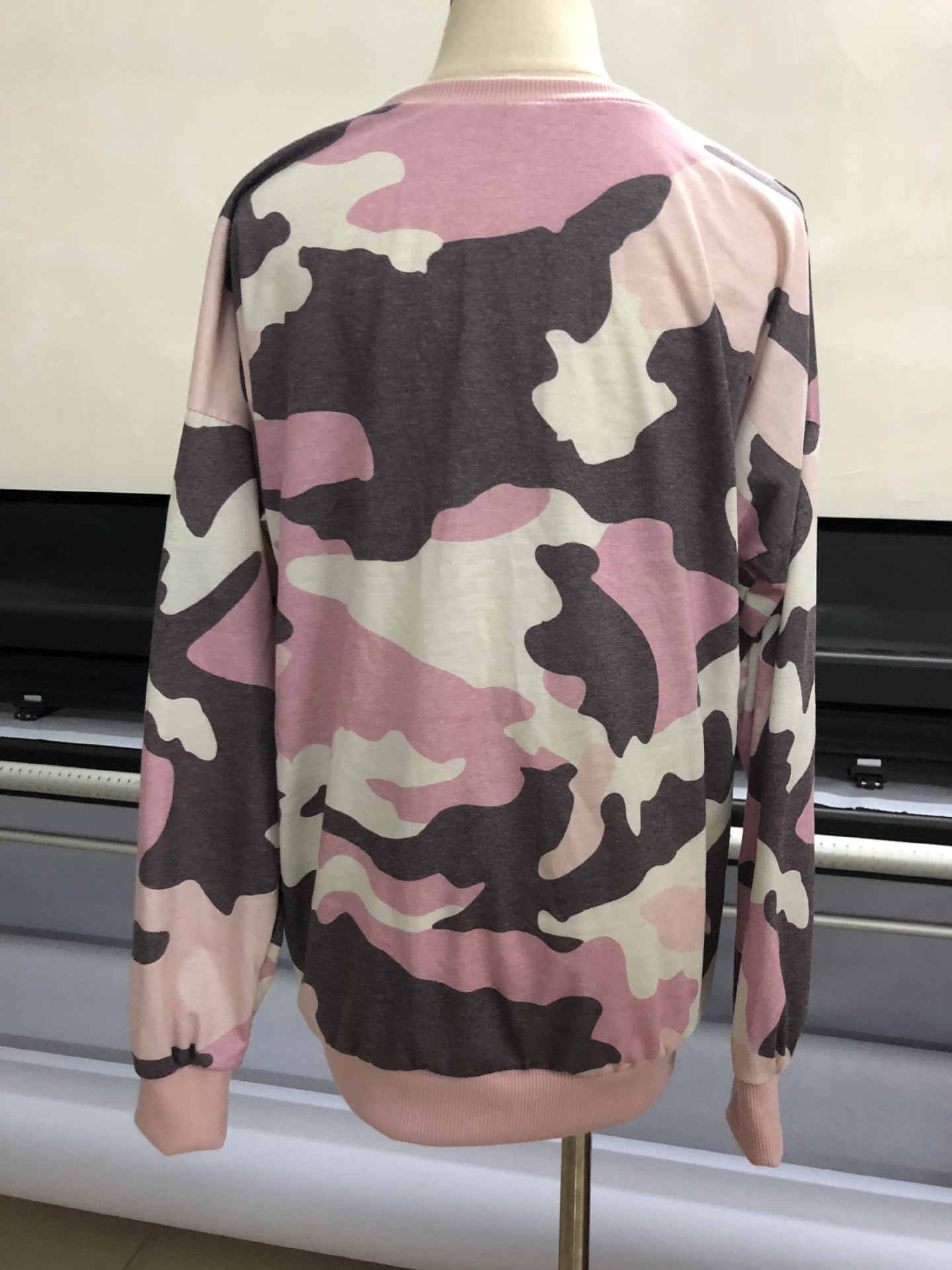 Title 12, Autumn And Winter Print Round Neck Long-sleeved...