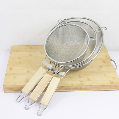Daily wholesale Stainless steel Rounded edges Binaural Oil grid Leaky spoon Laomian Filter spoon Wooden handle Frying basket
