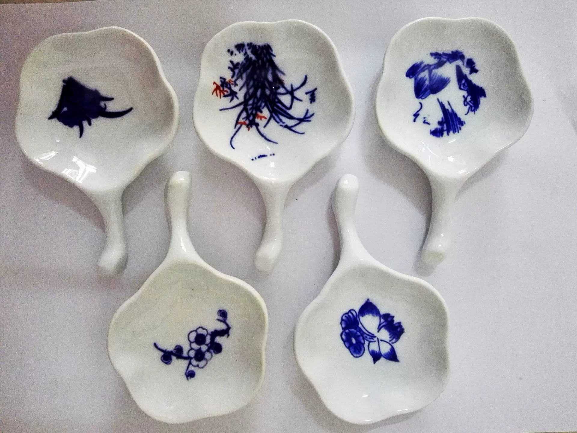 Сине-белая керамическая ручка двойного назначения для мытья воды писчая ткань четыре сокровища принадлежности для каллиграфии экономично и доступно