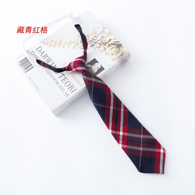 現物のネクタイの女性の短い怠け者のネクタイの学院の風の英倫の日本の学院の風の綿の格の土のクールな原宿の小さいネクタイ