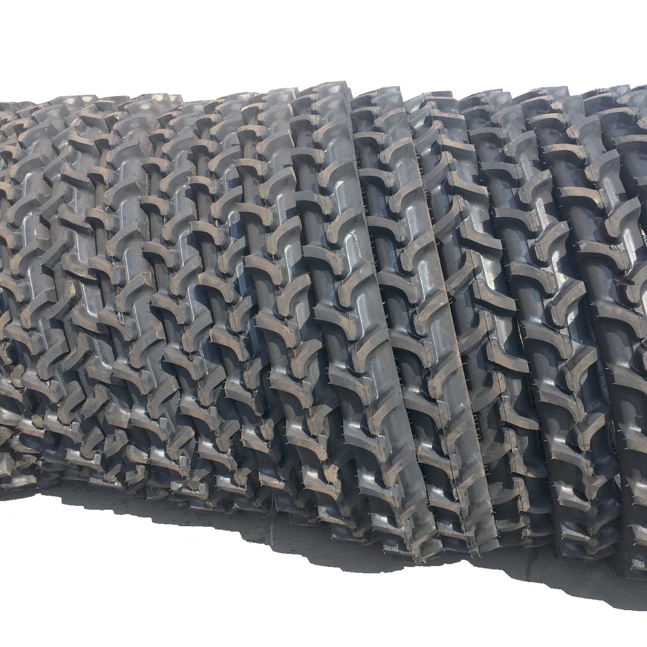 长期供应6.00-29 农用打药机轮胎 采棉机轮胎 配套钢圈 人字花