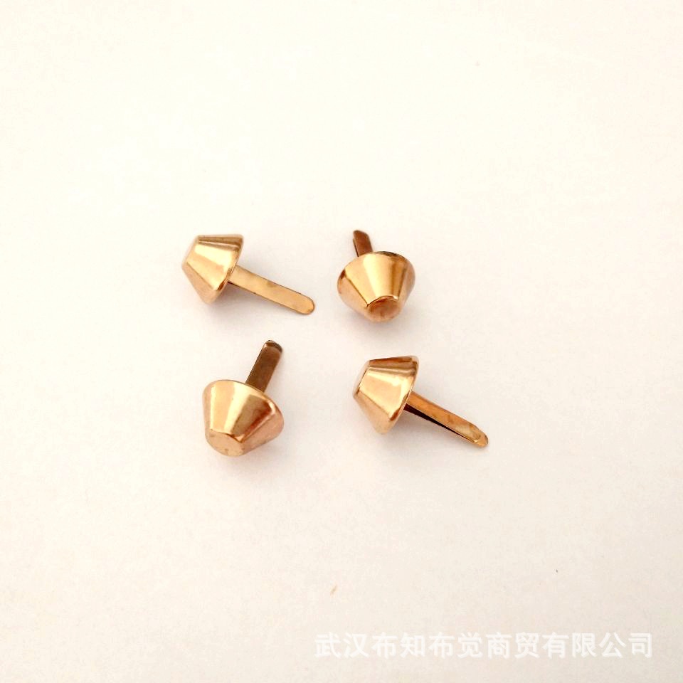 Clavo de dos pies de metal DIY accesorios de hardware de equipaje de cuero multicolor bolso opcional bolso pie clavo