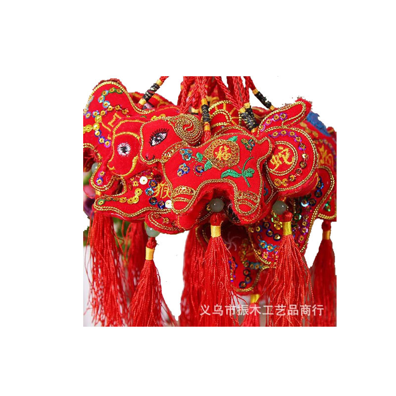 厂家直销新款十二生肖亮片刺绣羊年 香包 汽车挂件 端午香包|ms