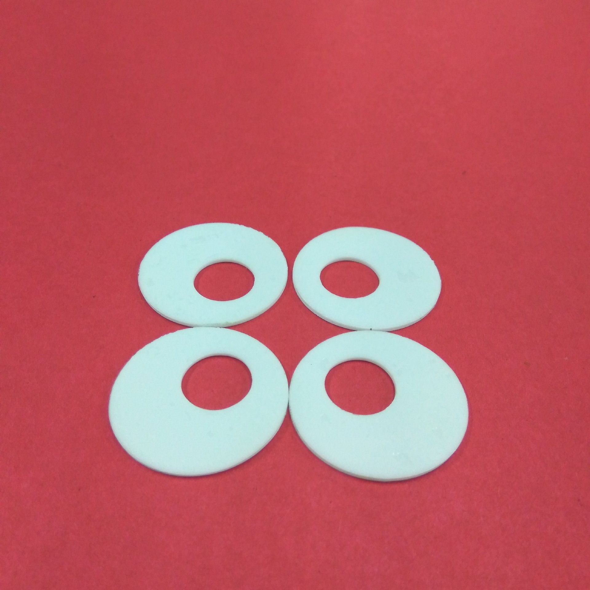 厂家批发生产 化妆品PE垫片 各种规格PE密封 食品瓶盖垫免费拿样