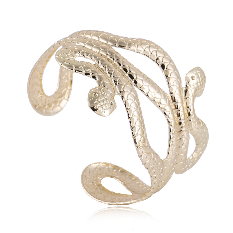 Fashionable ethnic bracelet