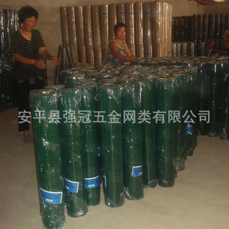 出口标准电镀锌材质焊接网 1/4''孔径尺寸的电焊网