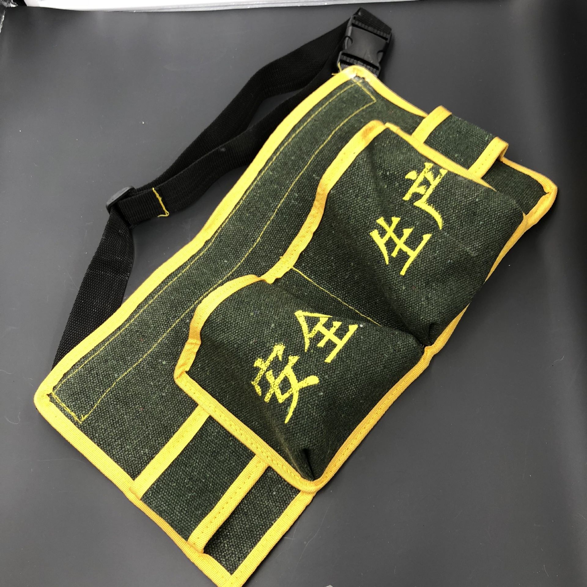 厂家批发绿帆布多功能腰兜建筑工人工具腰挂袋木工钉子包工具腰包