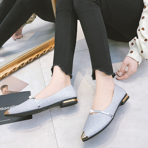 Spring new women's casual shoes, new flat shoes, mom shoes, grandma shoes, women's shoes, foreign trade pointed toe low heels