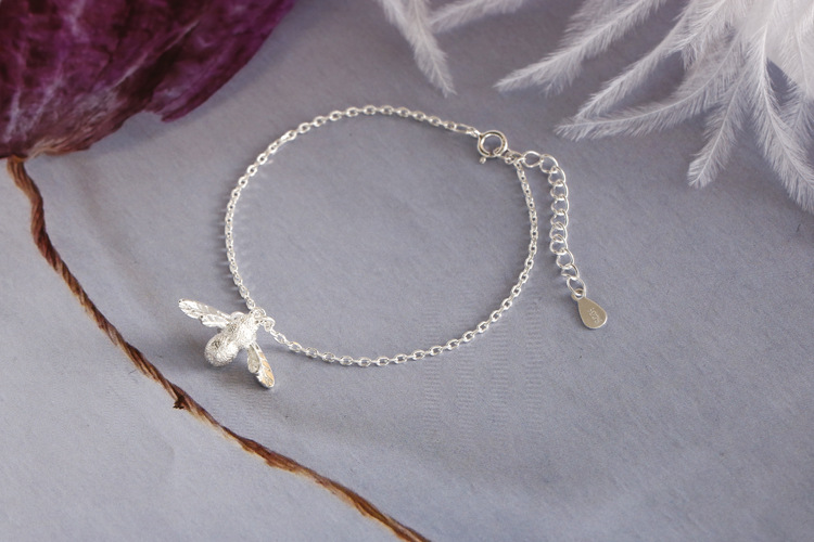 Bee Bracelet Image 4