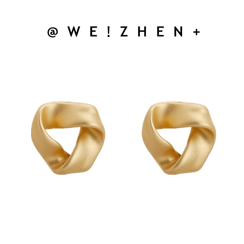 Japan and South Korea Irregular Golden Retro Matte Golden Triangle Ear Studs Simplicity Small personality Fashionable Ear clip Ear jewelry