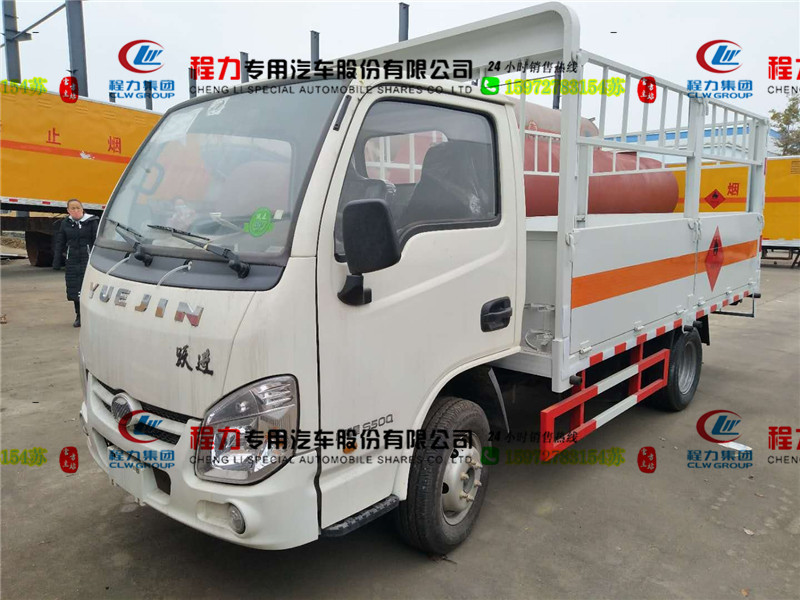 678522085841649652_1_