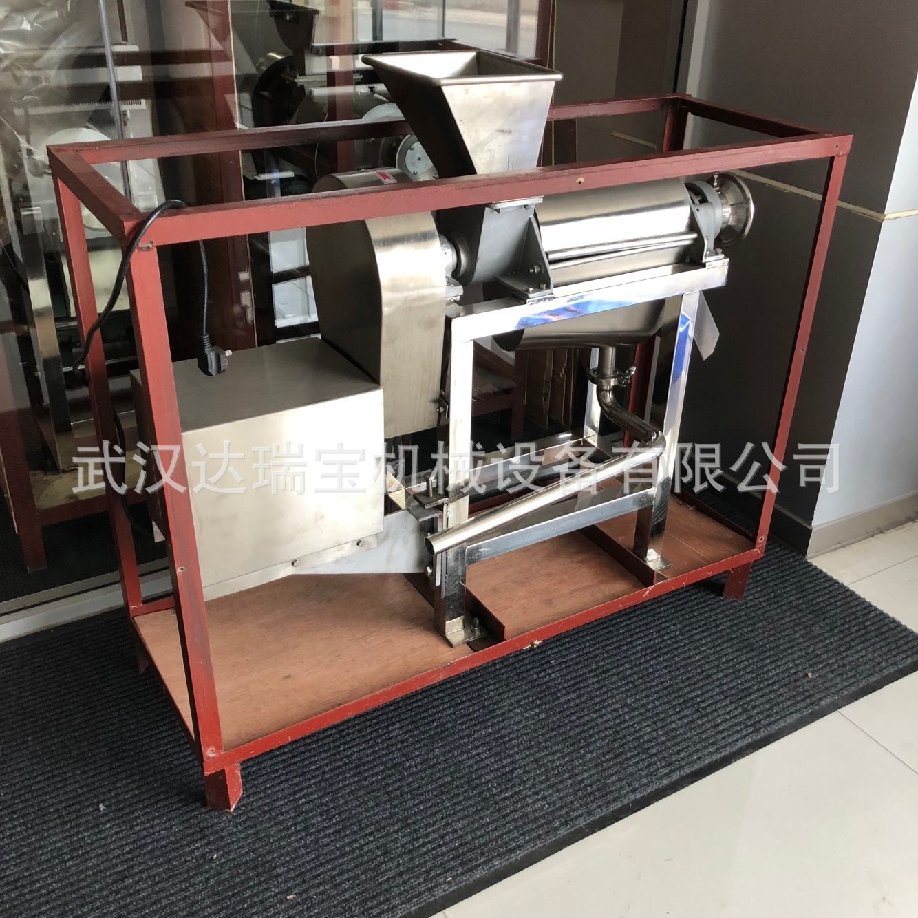 l商用大型自动榨汁机 蔬菜面条厂专用果蔬榨汁机榨番茄汁番茄酱