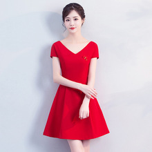 2022夏季新款韩版女装V领小红裙大码a短裙收腰显瘦短袖红色连衣裙