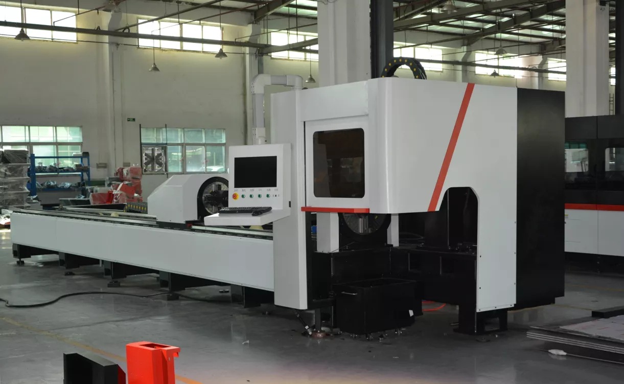 激光切管机（切割长度3米，圆经25-100mm双气夹，承重40公斤