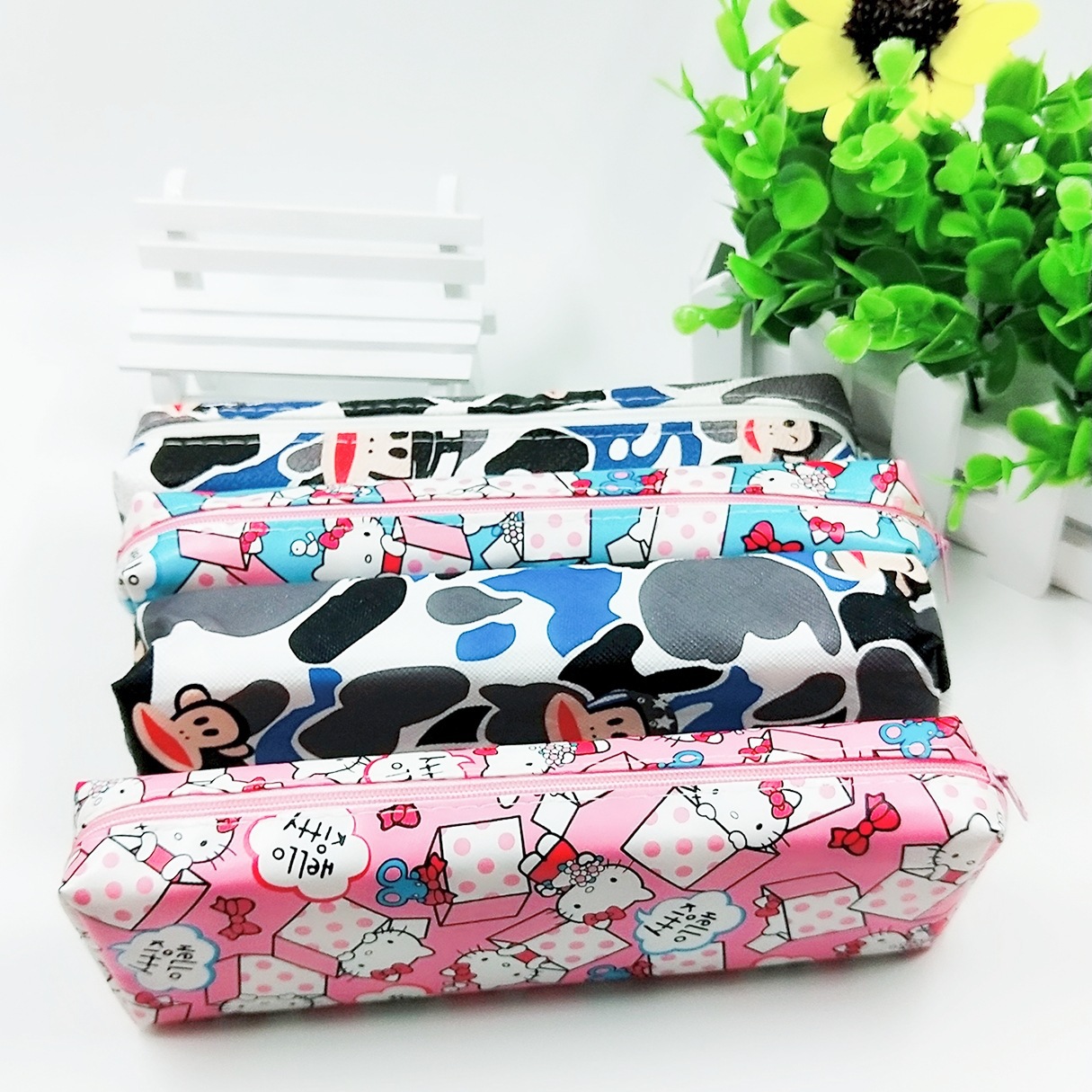 pupil schoolbag Pencil bag gift Stationery Set On behalf of Stationery children men and women Students Pen Box