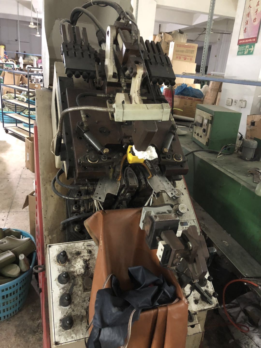 Bottes femme en En cuir - Ref 3354702 Image 25