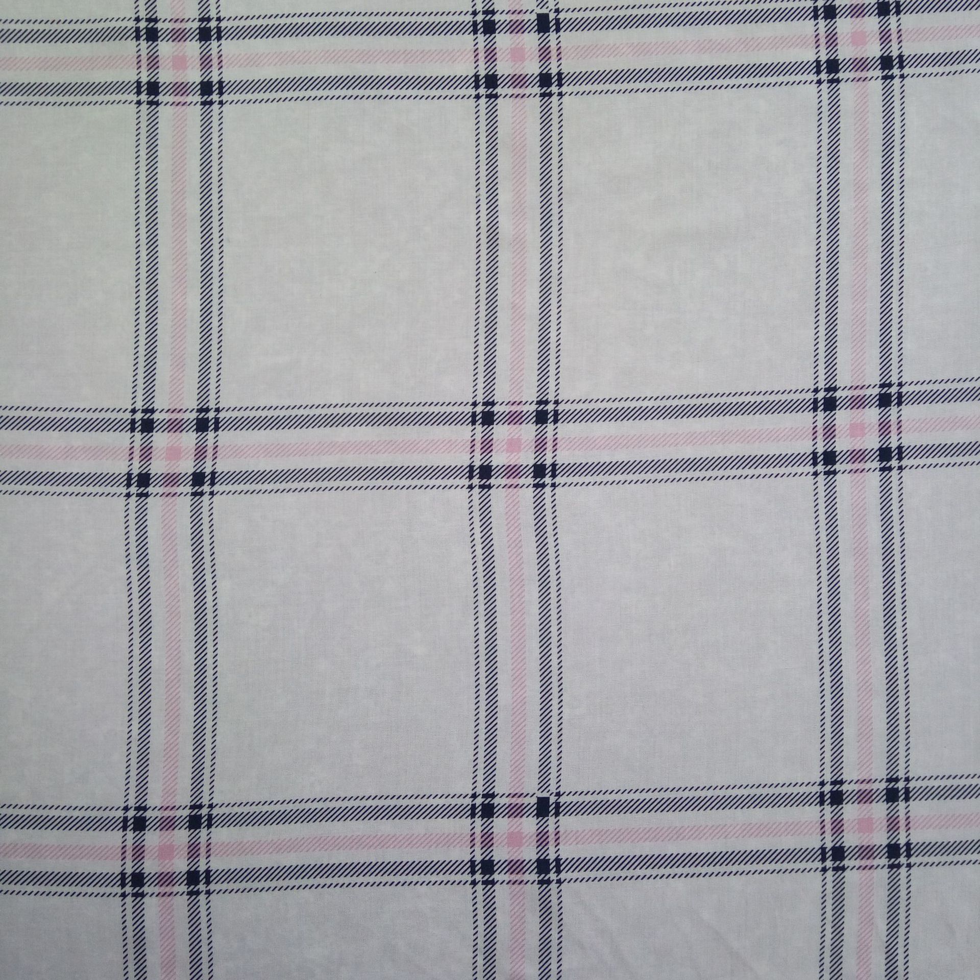 梭织印花面料 仿色织格纹活性水印 经典白底灰粉格子 衬衫面料