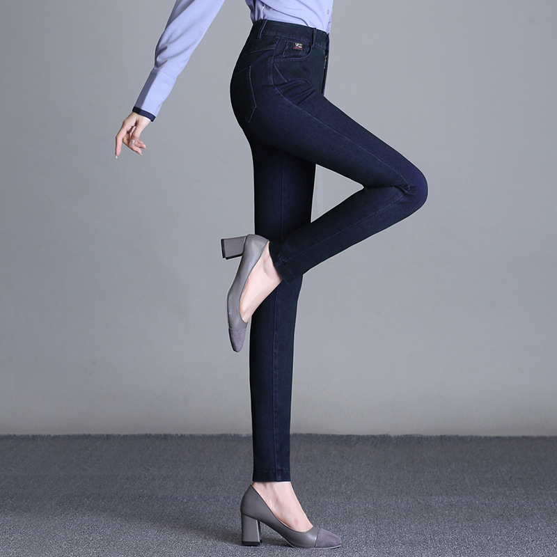 牛仔裤女秋冬季2023新款韩版显瘦高腰修身显瘦牛仔长裤女潮小脚裤