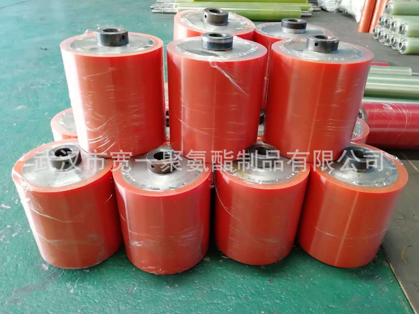 供应湖北孝感输送胶轮包胶加工，聚氨酯包胶加工定做