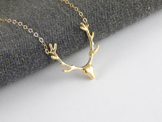 Simple Antler Necklace Christmas Elk Reindeer Pendant Necklace Female Clavicle Chain Fawn Antler Nec