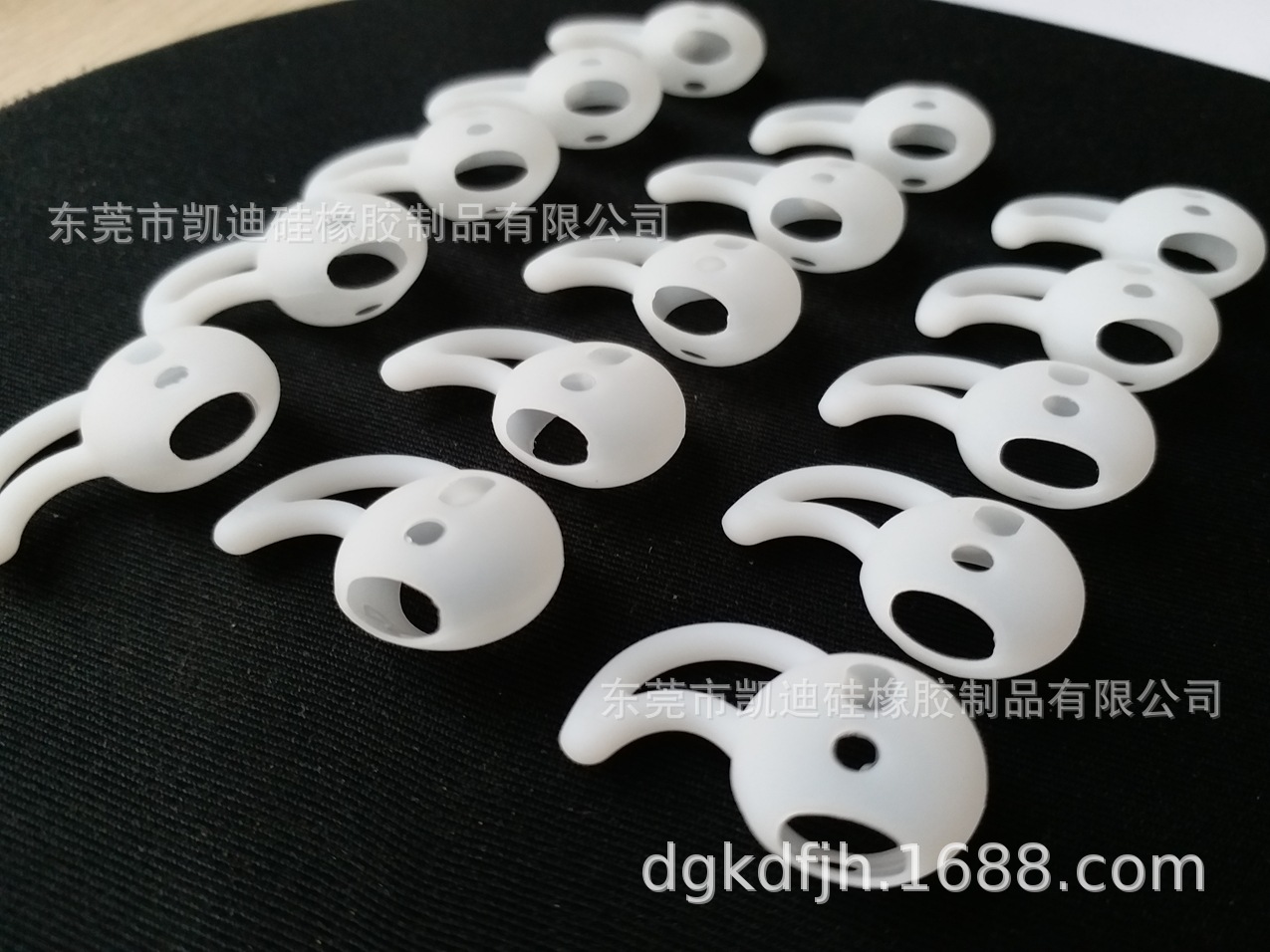 airpods硅胶耳塞套 耳机耳挂 无线蓝牙耳机 保护套 鲨鱼鳍