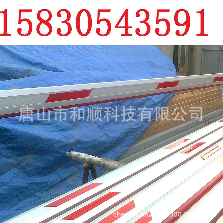 源头厂家批发供应自动电子起落杆八角挡车杆栅栏杆曲臂杆|ru