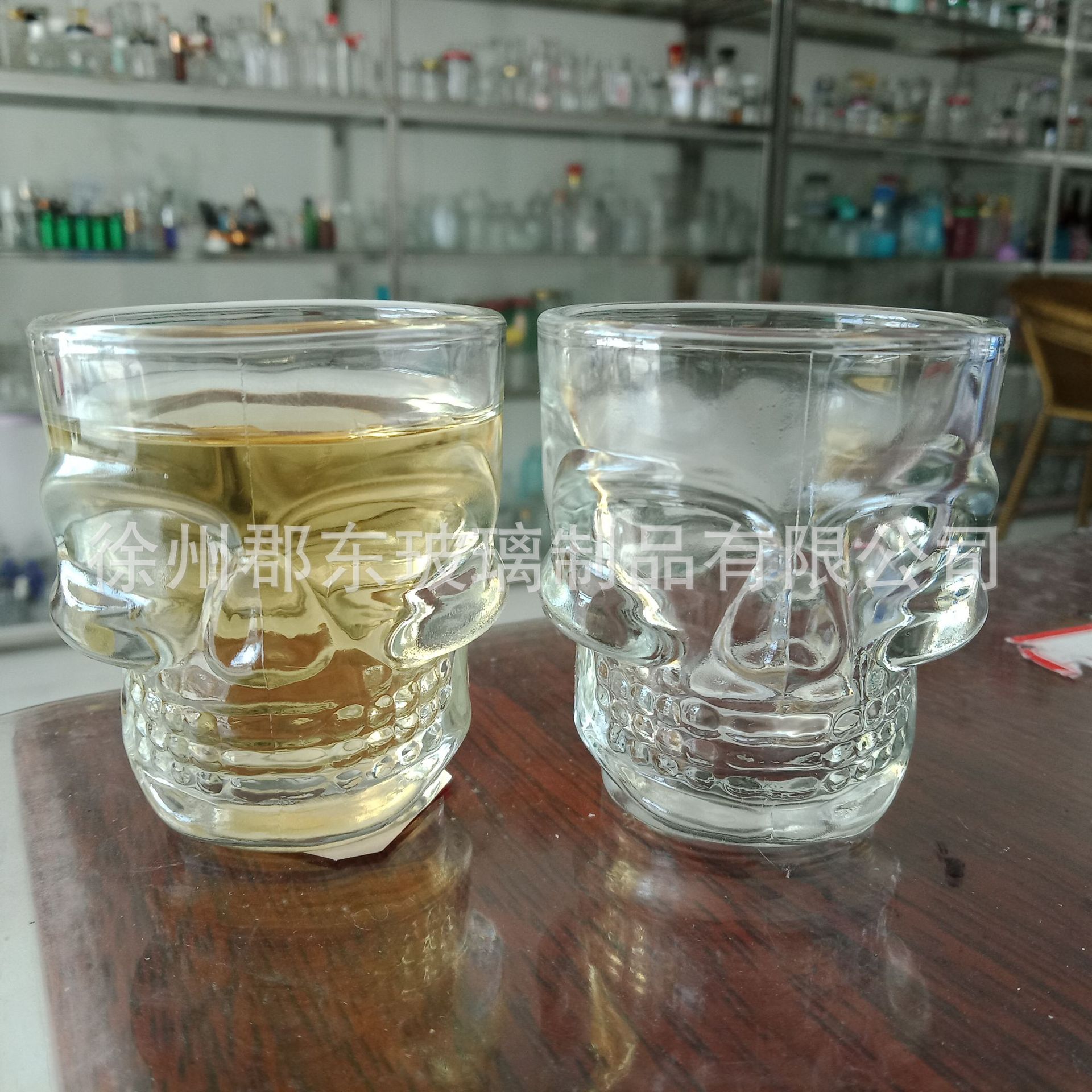 伏特加骷髅杯 50ml小酒杯玻璃 创意KTV骷髅头小烈酒杯