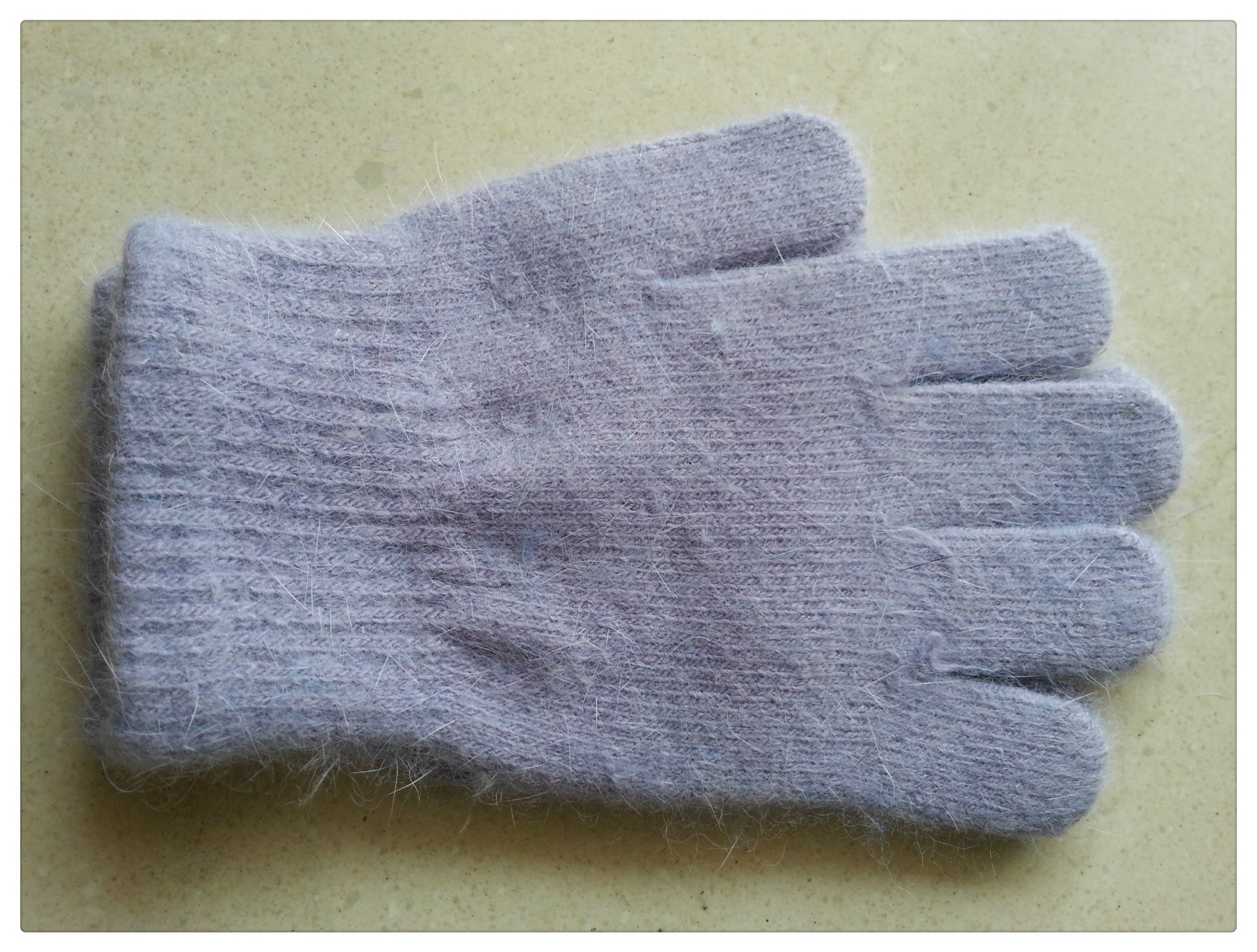 Guantes de punto de fábrica pequeña al por mayor de lana de conejo guantes de niña suave guantes mágicos se pueden personalizar con fotos