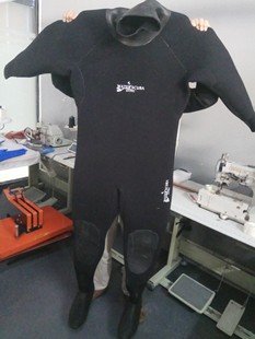 ȫ��ʽ�B�w��ˮ�� 6mm����CR��ˮ�� ���̝�ˮ��waterscuba����