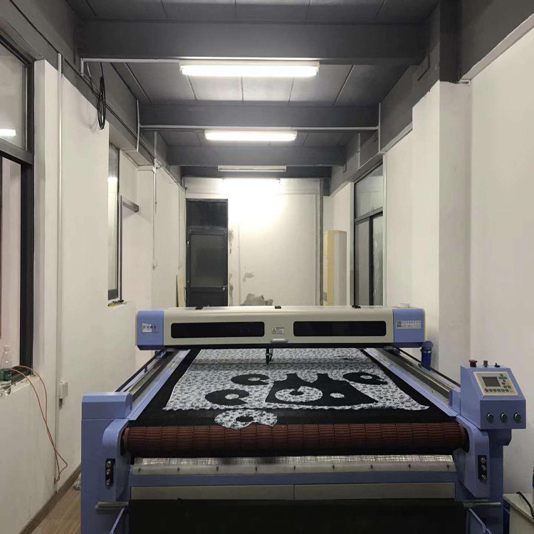 供应全自动电脑裁床高端定制衬衫专用智能激光裁剪机雕刻SJF1626-阿里巴巴