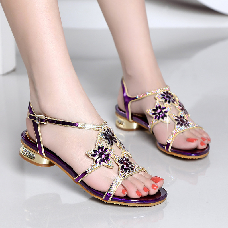 Summer fashionable comfortable sandals with rhinestones