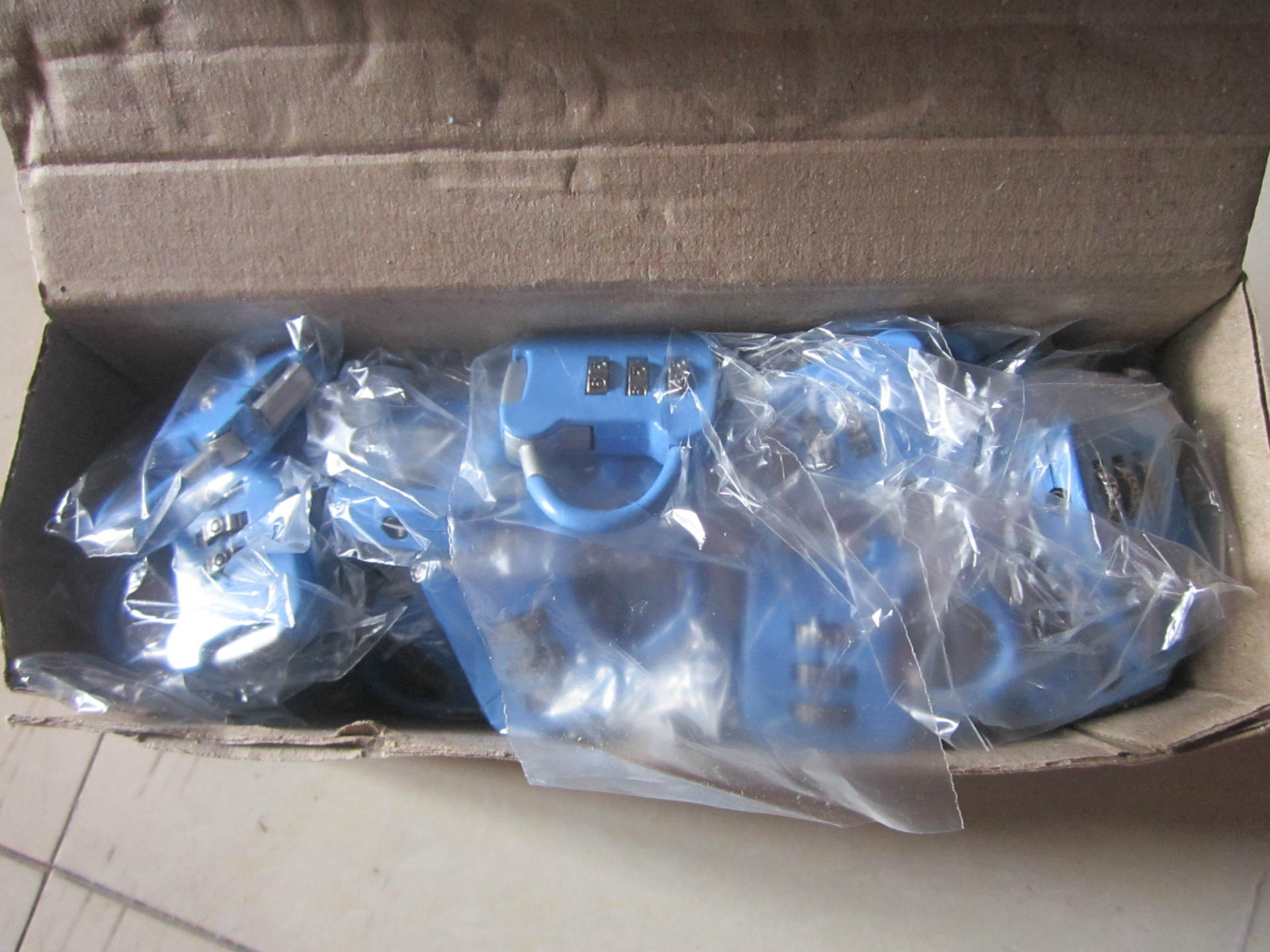 2533874428_1631210981