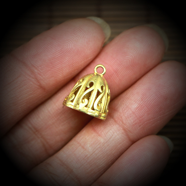 Brass Musical Note Lotus Pendant Car Keychain Accessory for Men and Women, Simple and Stylish Portable Pendant Jewelry with Chinese Style Brass Musical Note Lotus Pendant Car Keychain Accessory for Men and Women, Simple and Stylish Portable Pendant Jewelry with Chinese Style