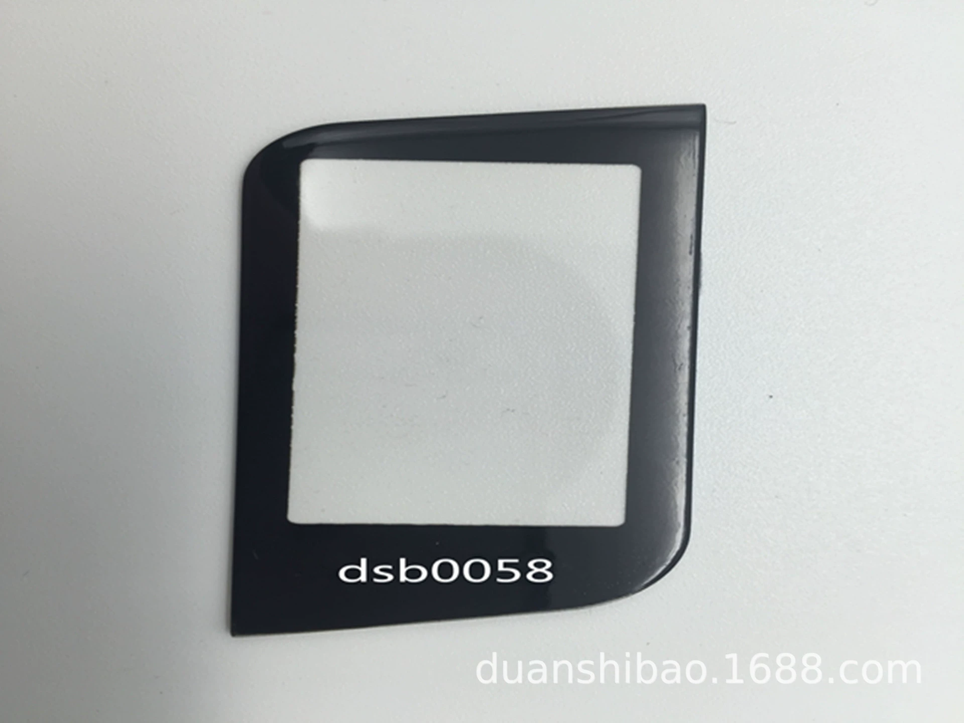 Звёздная линия a93 в на на линзе DSB0058