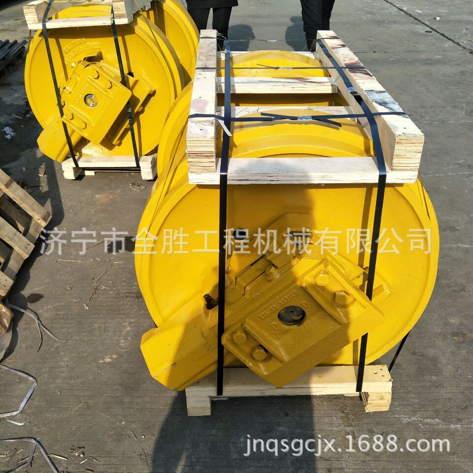 供应推土机D355配件 D355推土机链条 引导轮 驱动齿 07448-66