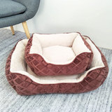 Заводская пятно собачья гнездо осень и зимние тепло