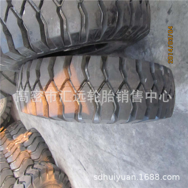 现货1200-20卡车轮胎