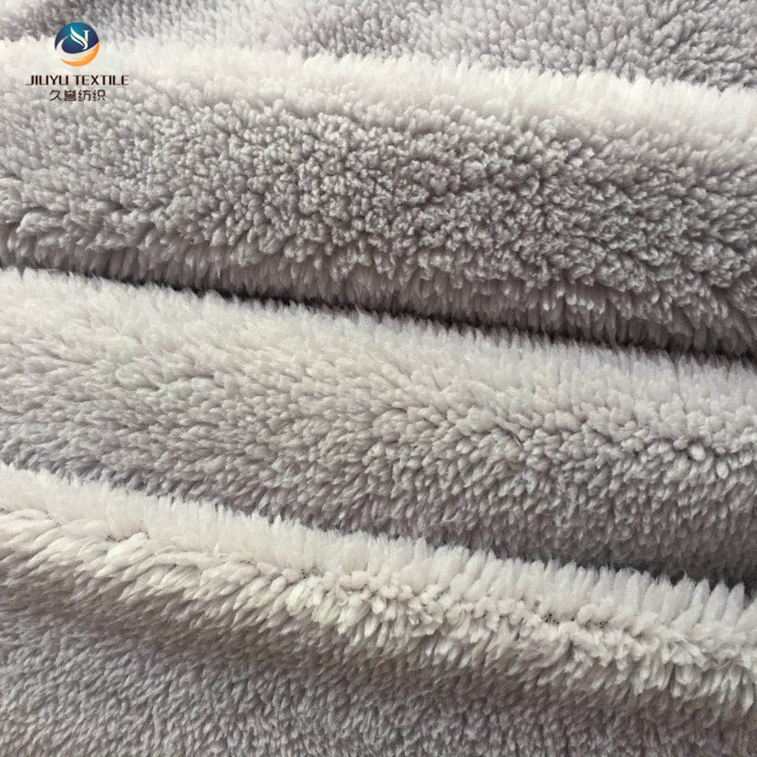 厂家直供 舒棉绒 印花装饰绒布面料沙发面料地垫面料量大从优