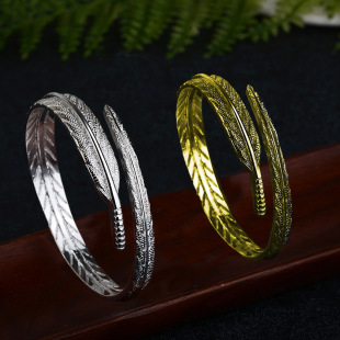 ��s�r��Ů��y���C�r�Џ͹���ʹ��ë���C�_�ڿ��{���֭hһ�����l