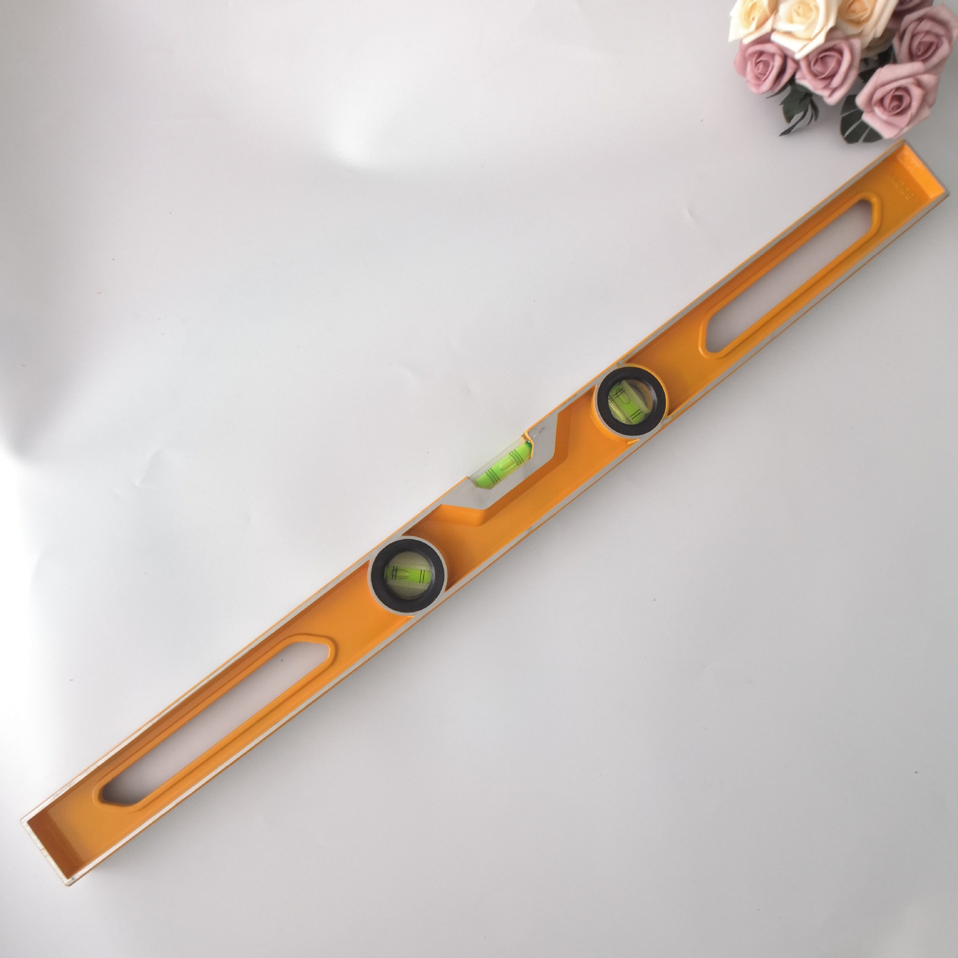 厂家批发三泡80cm精准实心铸铝水平尺无磁平仪平衡尺测量多用工具