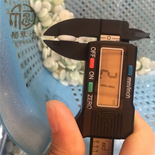 Four Seasons City Natural Jadeite 10MM Peace Pendant Necklace Jade Jadeite Craftsmanship Factory Wholesale Jade Accessories