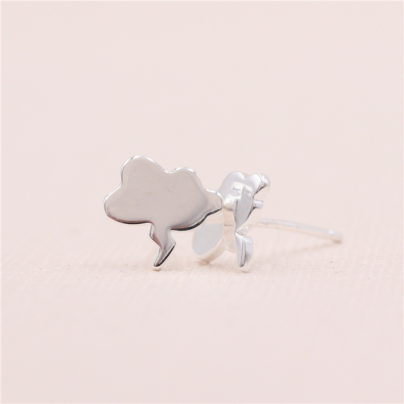 Cute fashionable earrings