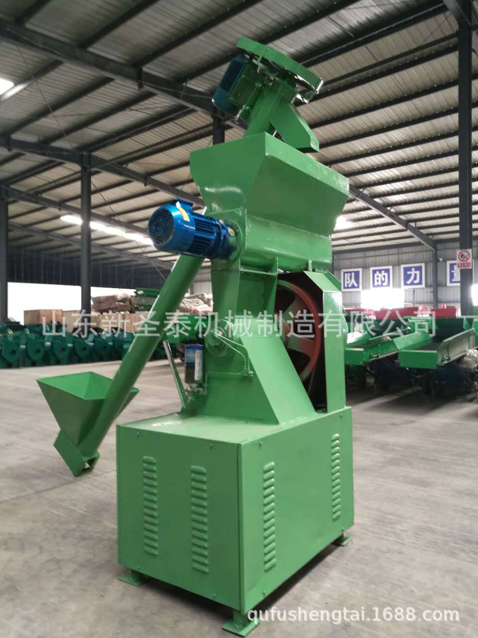 秸秆精料混合颗粒机  小鸡饲料颗粒机 自动进料环模颗粒机