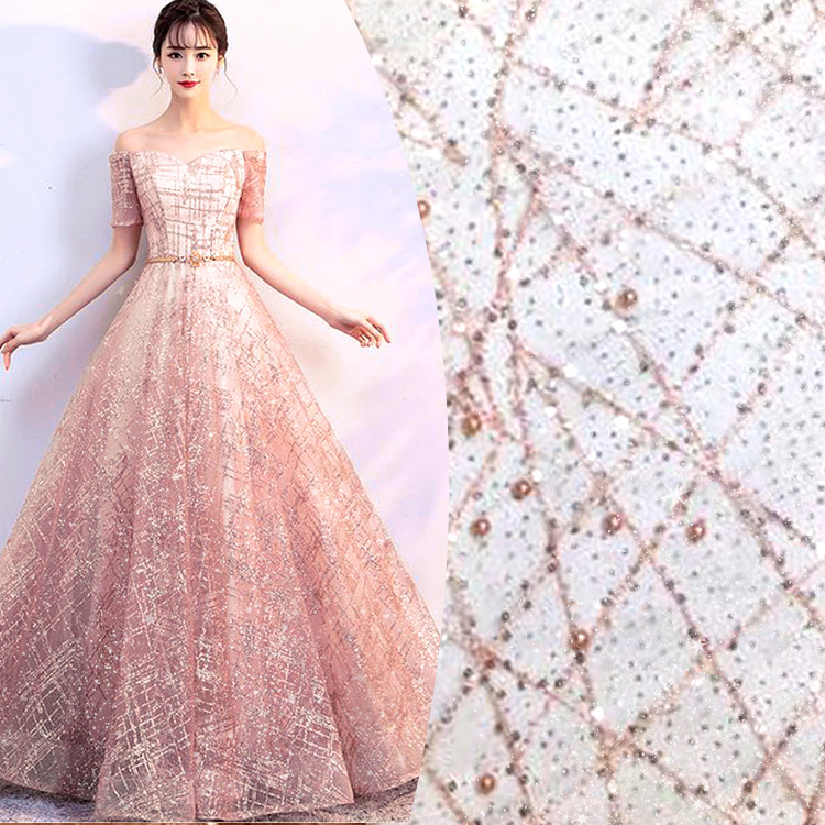 新款刺绣网纱面料钉珠闪粉花边珠片亮片洒金蕾丝面料批发供应服饰