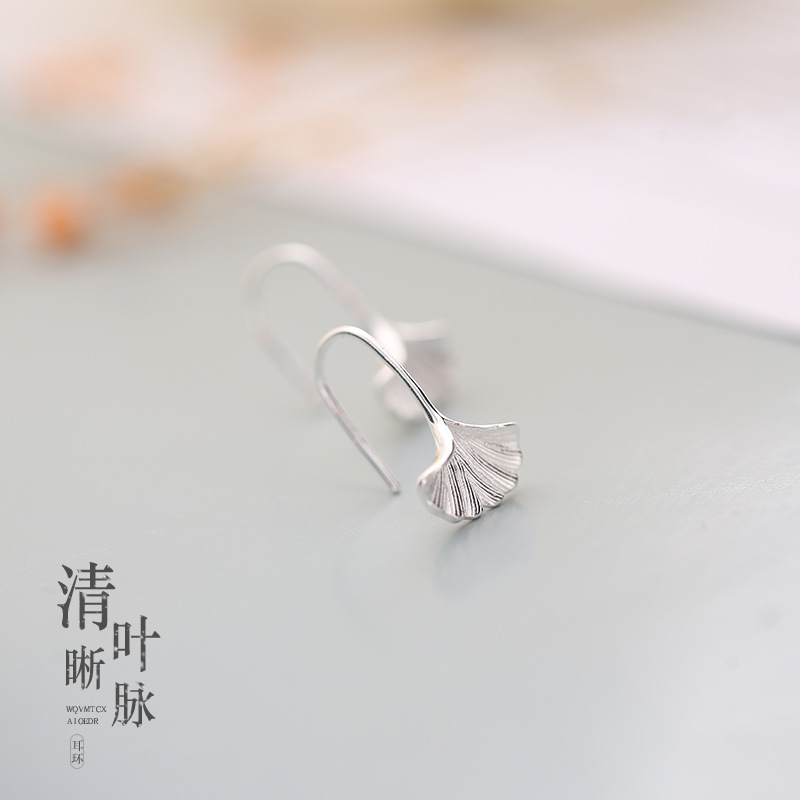 Pendientes de plata esterlina 925 pendientes de hoja de ginkgo lindos pendientes de plata esterlina elegantes de moda de estilo coreano para mujer image 2