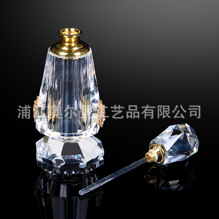 Donghai Crystal Middle East Perfume Bottle, 30ml Essential Oil bottle, Heart-shaped essence bottle, Aromatherapy bottle, Air outlet Perfume bottle detail image 2