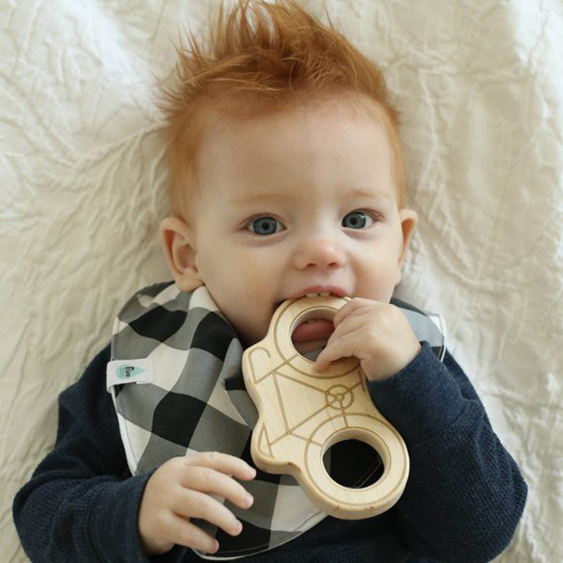 INS bebé haya juguete mordedor calmante bebé animal de dibujos animados jirafa bicicleta dientes de molienda palo