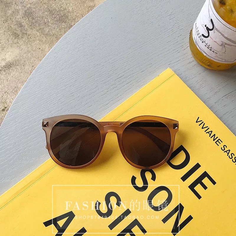 Nuevo estilo coreano de moda retro gafas de sol marrón jalea té UV a prueba de gafas de sol para mujeres 9808
