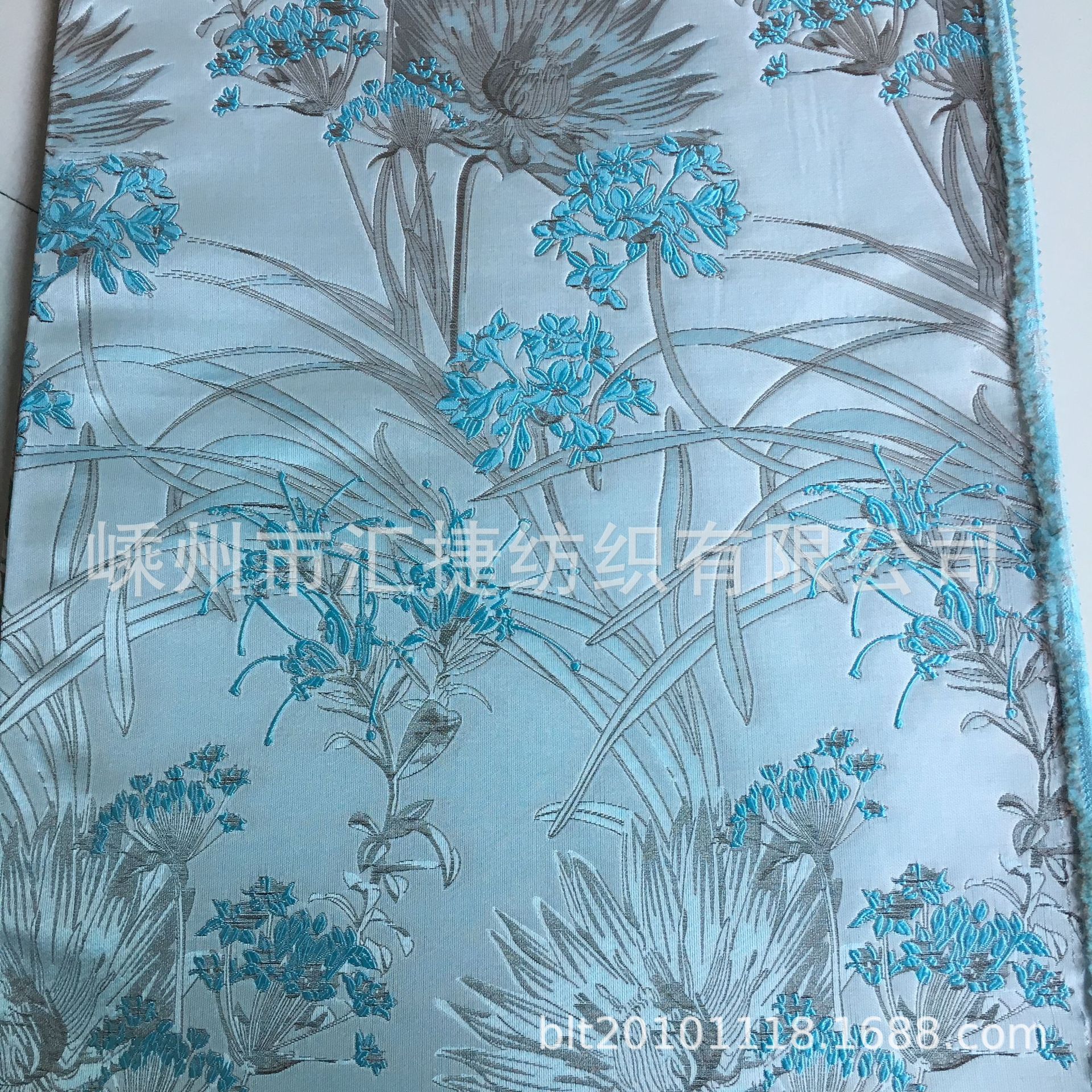 工厂直供色织提花时装面料高密兰花大提花鞋面裤子外套面料